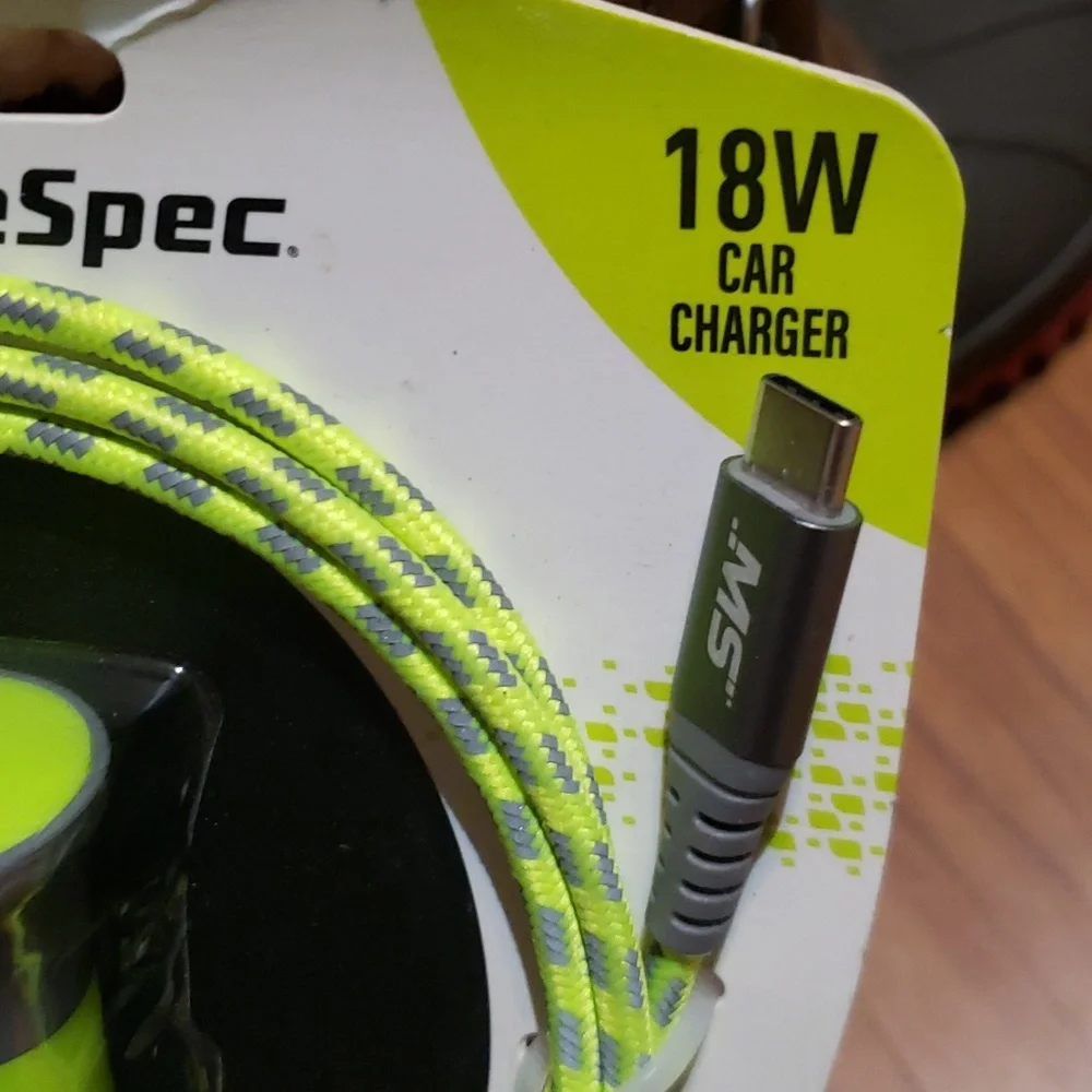 NIB Hi-Vis USB-C Car Charger Kit - 18W Charger & 4ft Cable-MOBILE SPEC- green